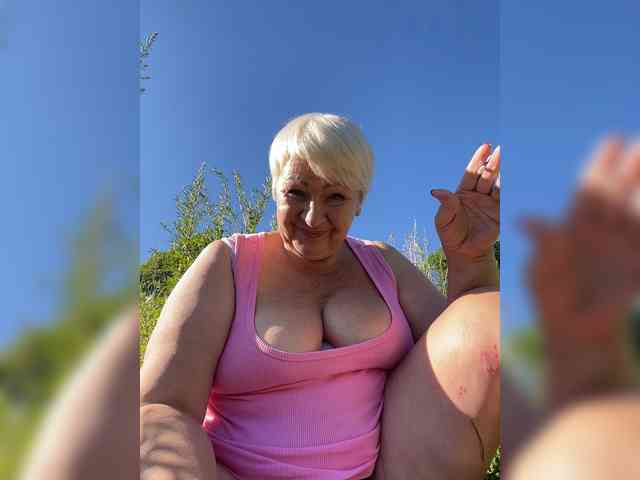 Laura-milf webcam
