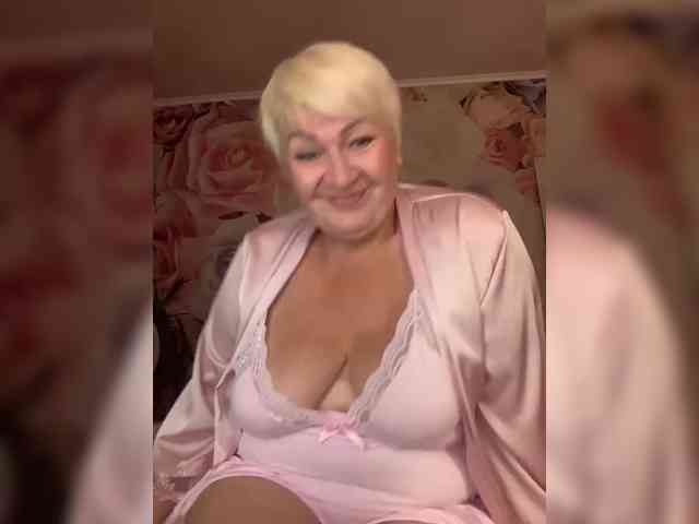 Laura-milf webcam