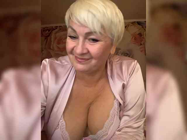 Laura-milf webcam