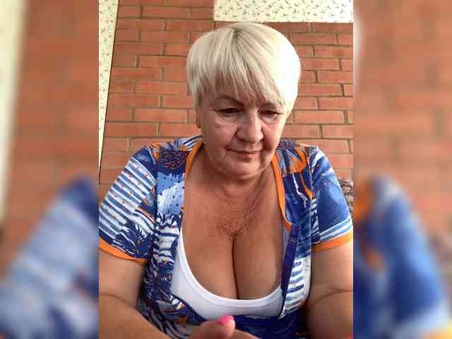 Laura-milf webcam