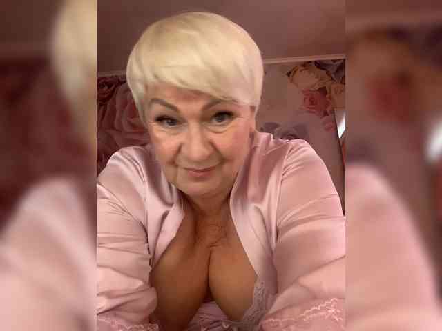 Laura-milf webcam