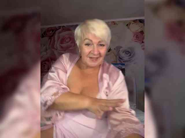 Laura-milf webcam