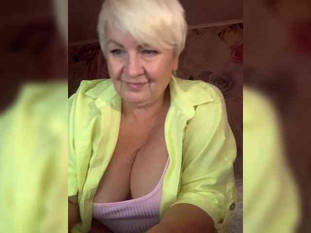 Laura-milf webcam