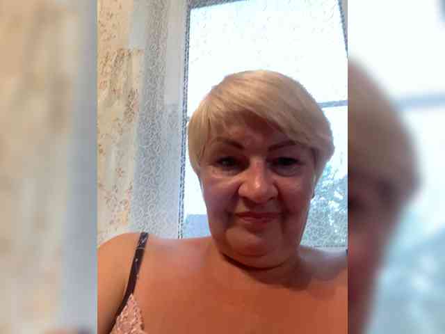 Laura-milf webcam