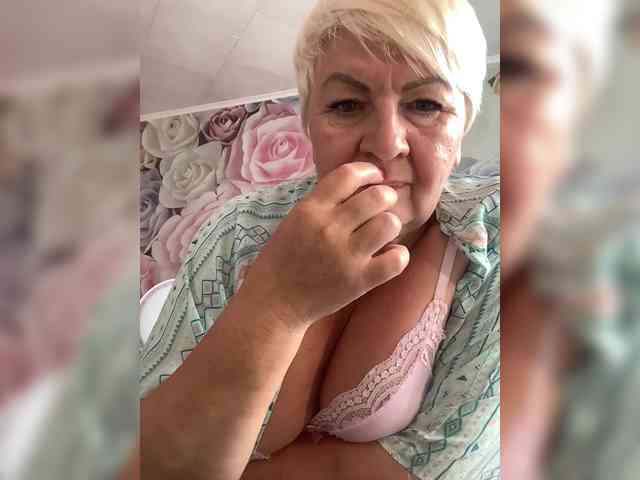 Laura-milf webcam