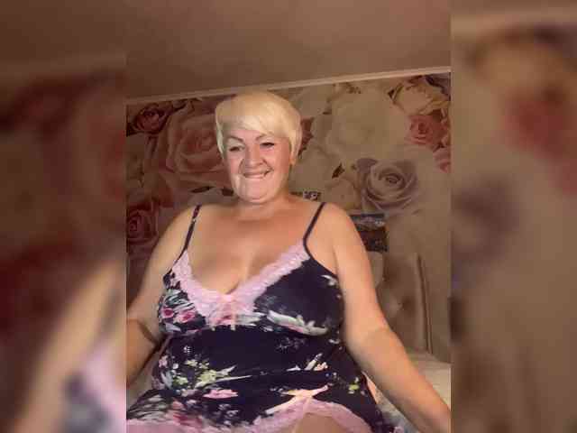 Laura-milf webcam