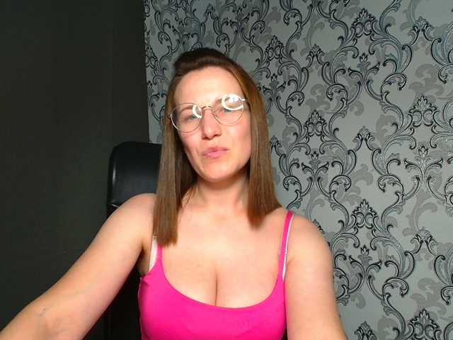 BellaKisss1