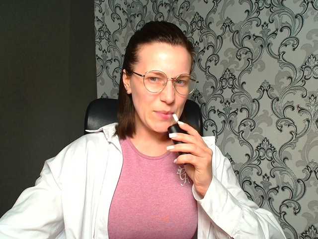 BellaKisss1 live webcam show