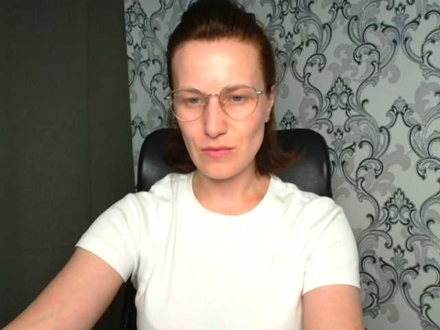 BellaKisss1 live cam on BongaCams
