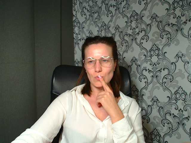 BellaKisss1 live cam preview