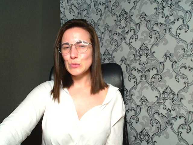 BellaKisss1