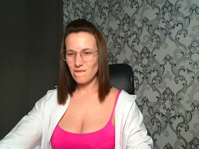 BellaKisss1