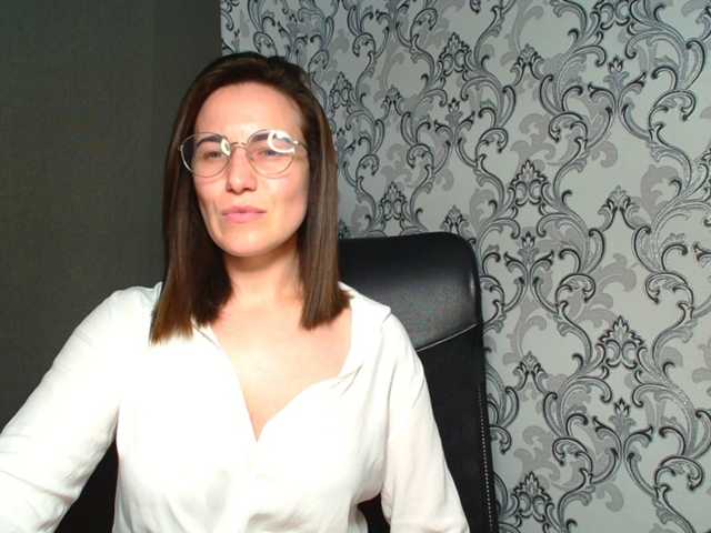 BellaKisss1