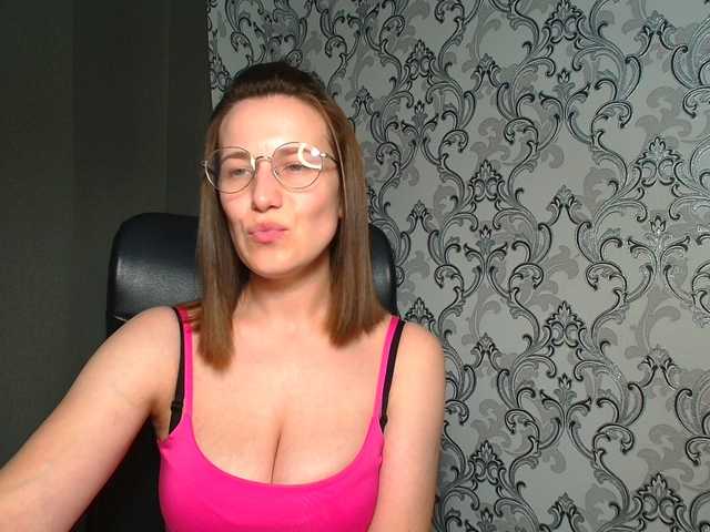 BellaKisss1