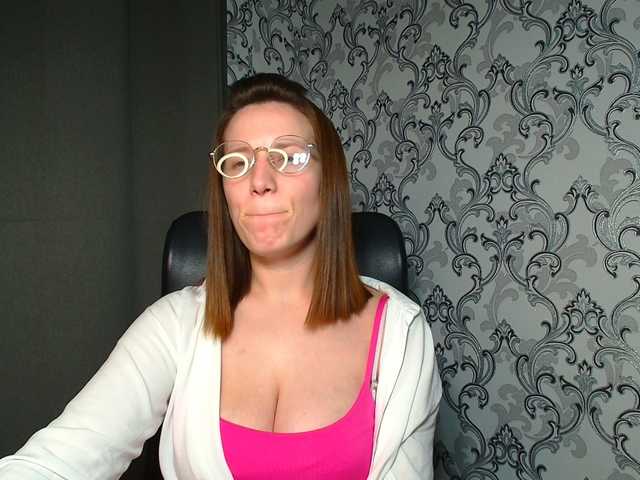 BellaKisss1