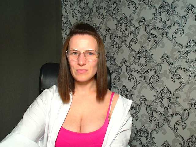 BellaKisss1 live webcam show