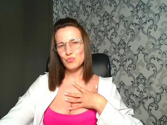 BellaKisss1 live webcam show