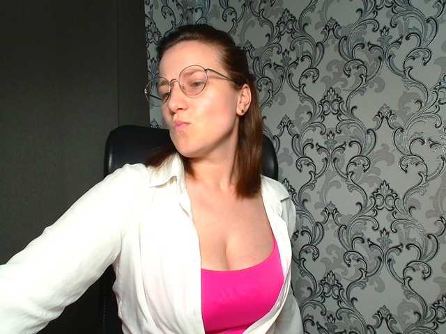 BellaKisss1
