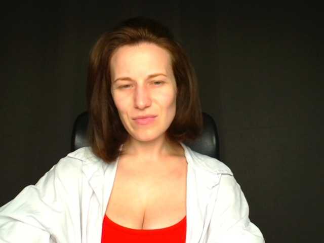 BellaKisss1 live cam on BongaCams
