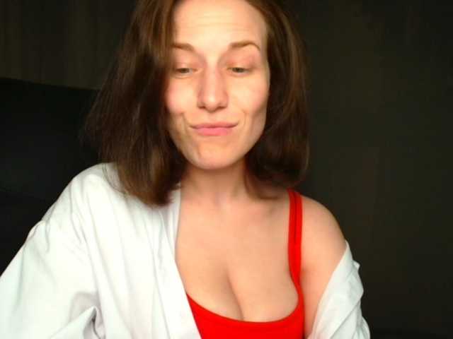 BellaKisss1 live cam on BongaCams