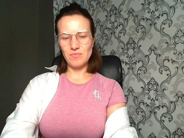 BellaKisss1 live webcam show