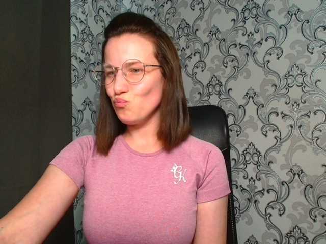 BellaKisss1 live cam su BongaCams