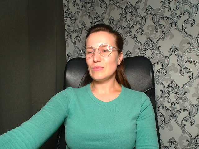 BellaKisss1 live cam on BongaCams