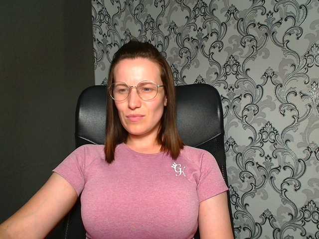 BellaKisss1 live webcam show