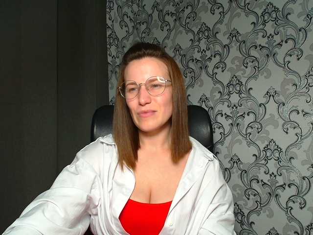BellaKisss1 live cam on BongaCams