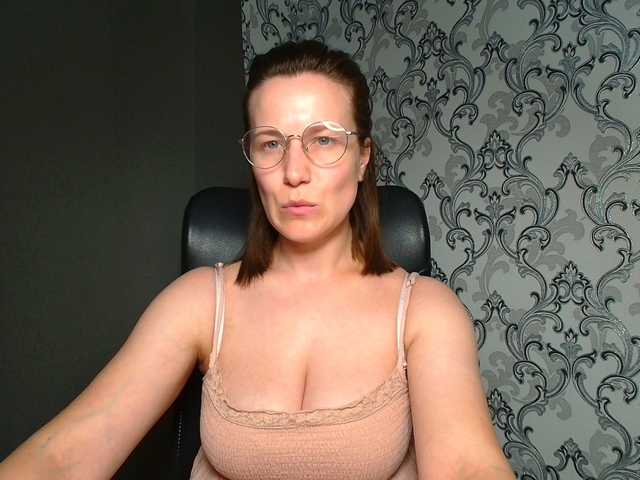 BellaKisss1