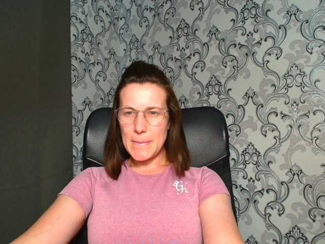 BellaKisss1 live webcam show