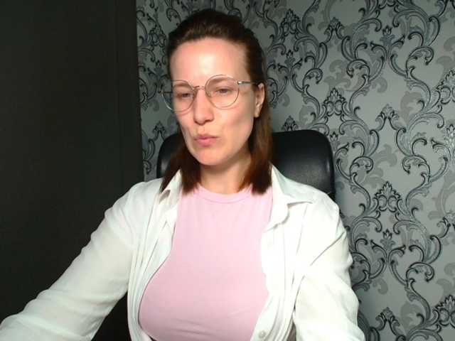 BellaKisss1