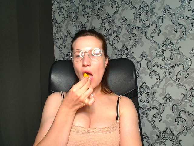 BellaKisss1