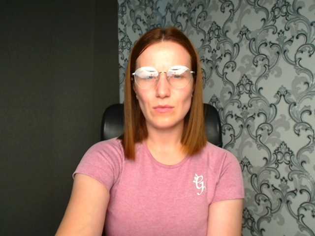 BellaKisss1 live cam on BongaCams
