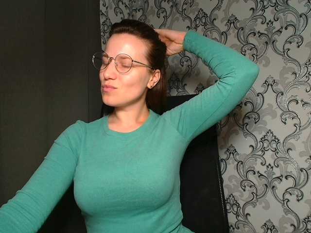 BellaKisss1 live cam on BongaCams