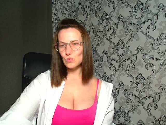 BellaKisss1