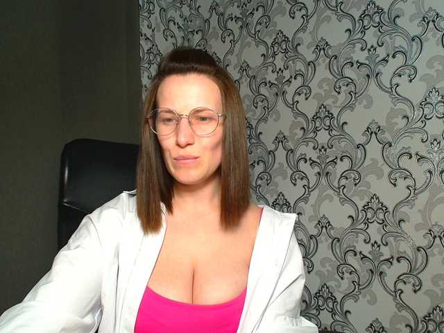 BellaKisss1