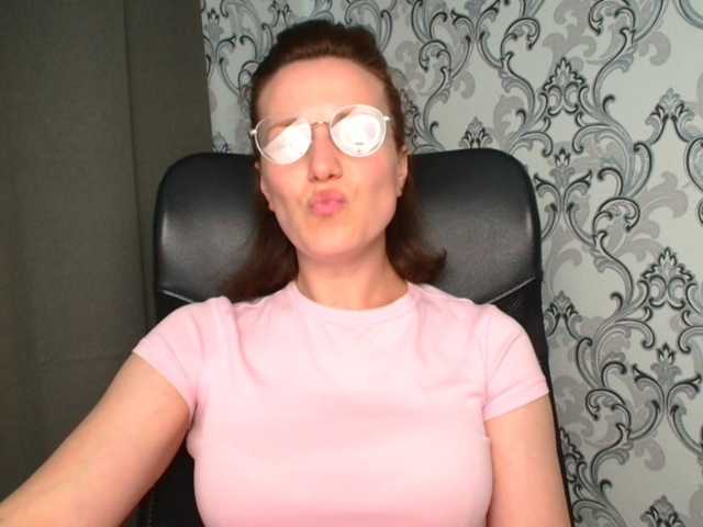 BellaKisss1