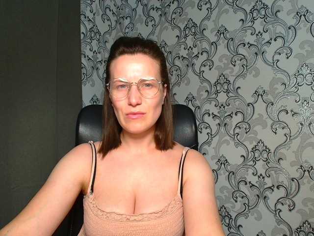 BellaKisss1
