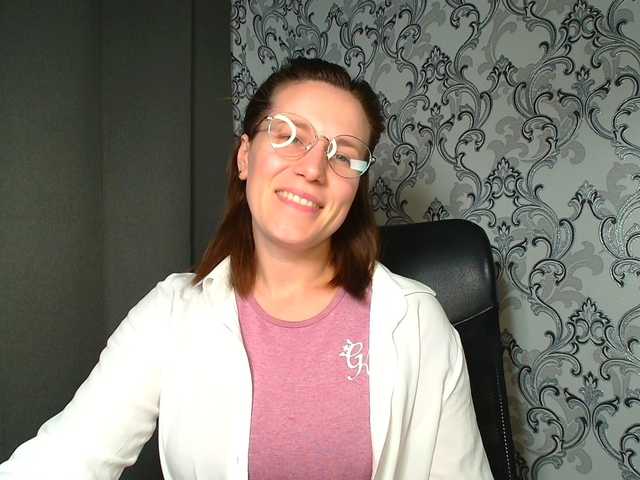 BellaKisss1 live cam on BongaCams