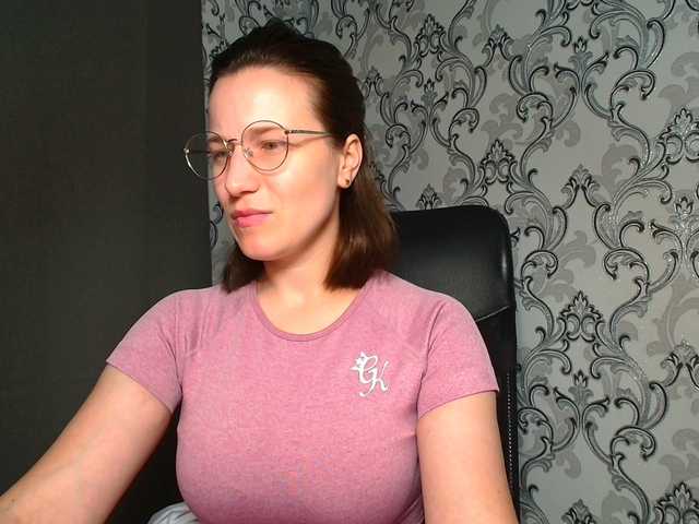 BellaKisss1 live webcam show