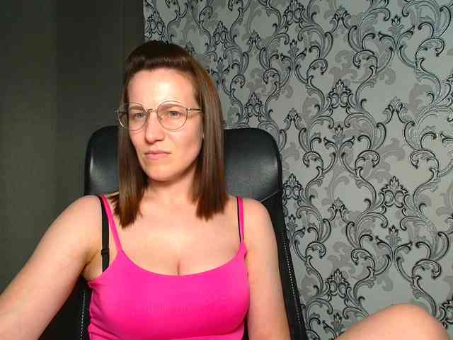 BellaKisss1 webcam