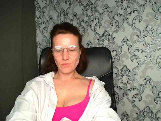 BellaKisss1 webcam