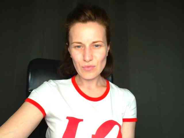 BellaKisss1 webcam