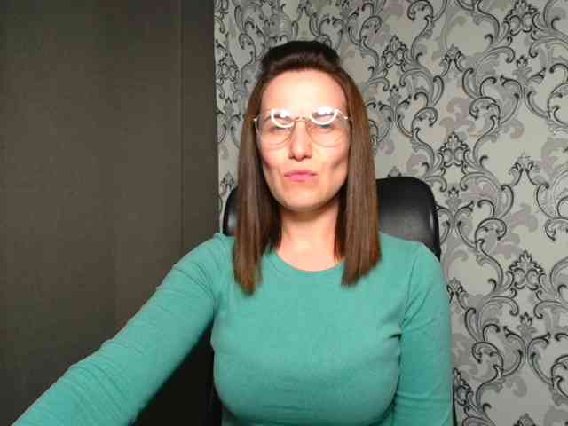 BellaKisss1 webcam
