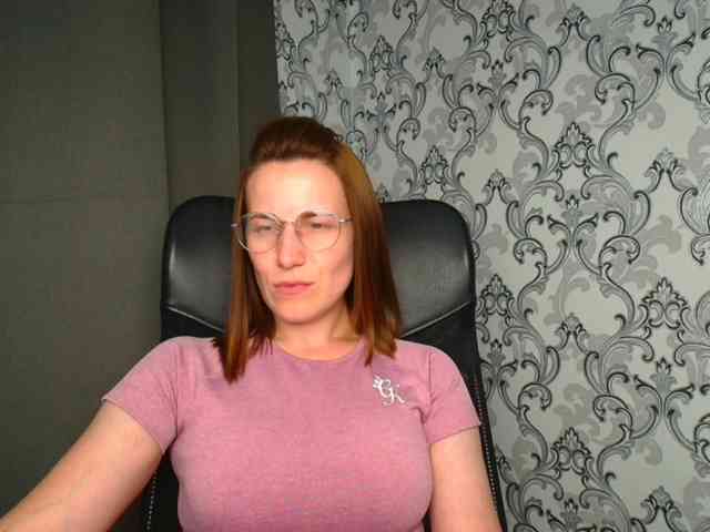 BellaKisss1 webcam
