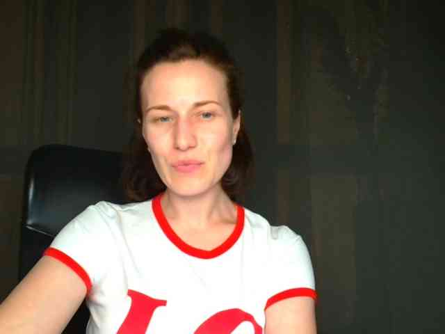 BellaKisss1 webcam