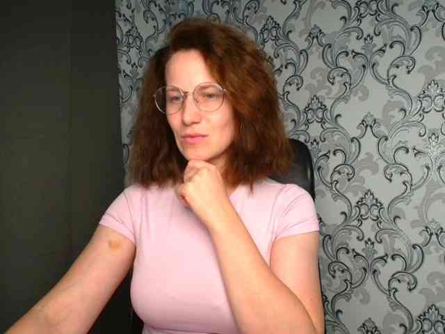 BellaKisss1 webcam