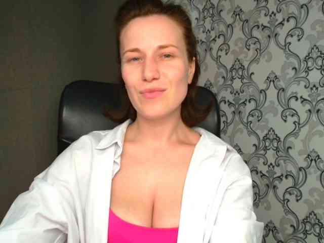 BellaKisss1 webcam
