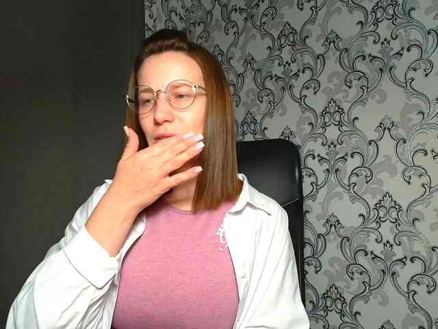 BellaKisss1 webcam